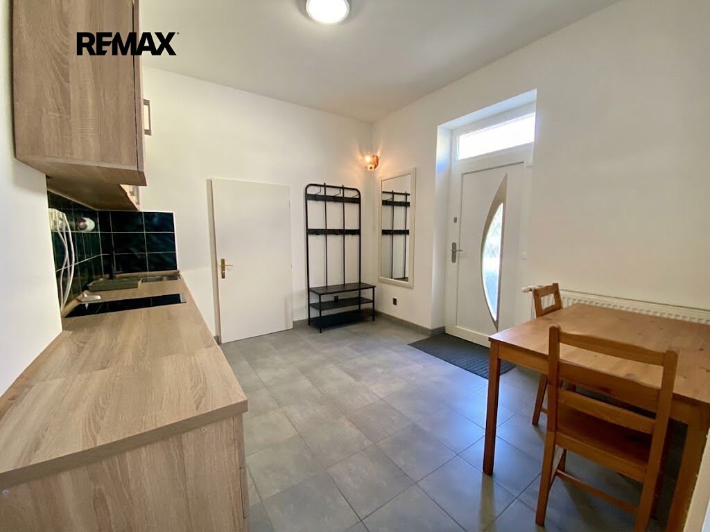 Pronájem bytu 1+1 37 m² – fotografie 5