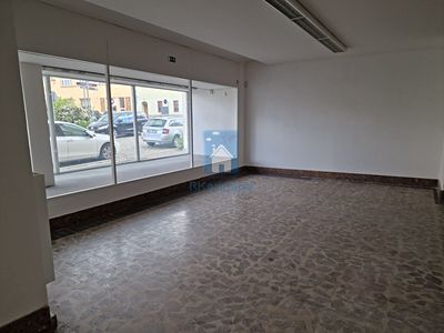 Pronájem skladového prostoru 285 m²