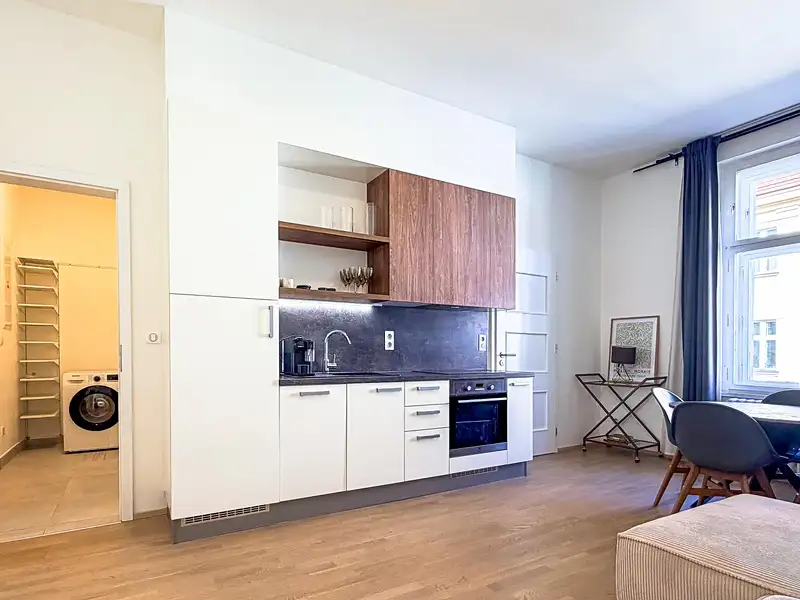 Pronájem bytu 2+kk 39 m², Praha – náhled fotky 1