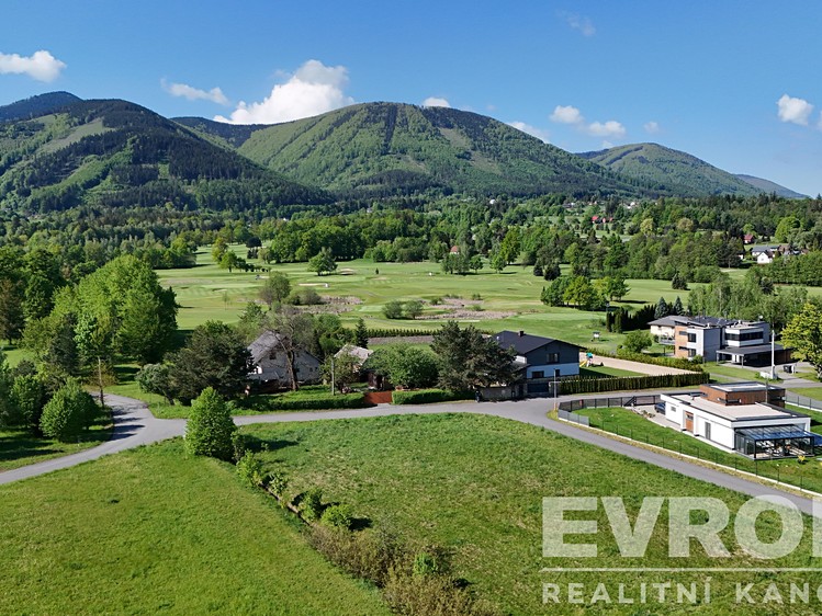 Prodej pozemku, 2 266 m² (4 z 5)