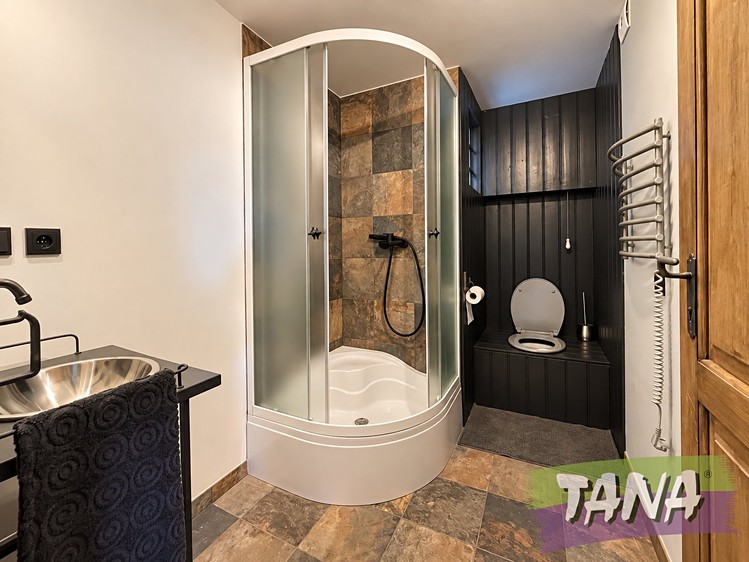 Prodej domu, 310 m² (16 z 20)