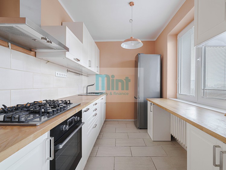 Pronájem bytu 2+1, 50 m² (2 z 13)