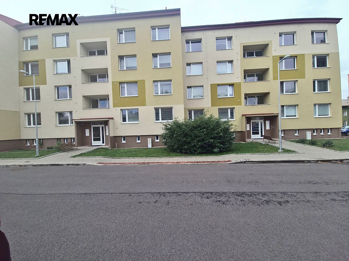 Pronájem bytu 1+1 37 m²