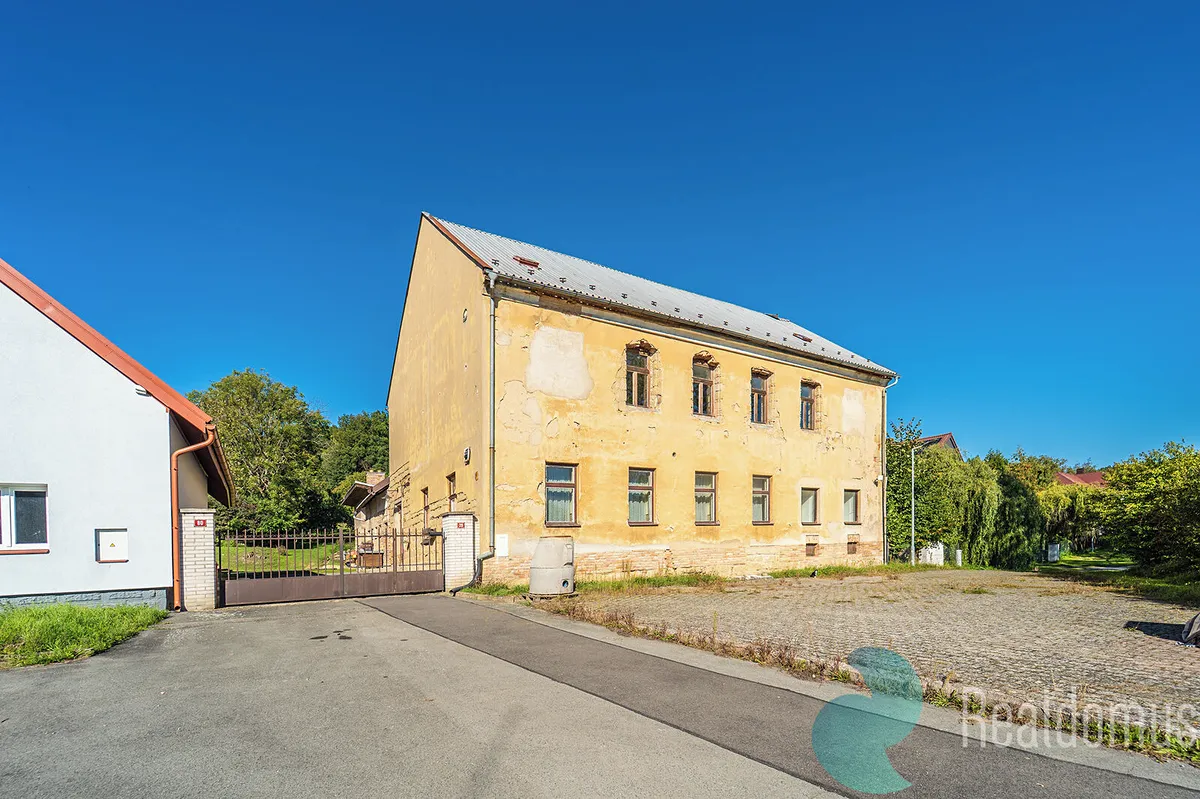 Prodej rodinného domu 550 m², pozemek 807 m²