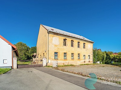 Prodej  rodinného domu 550 m², pozemek 807 m²