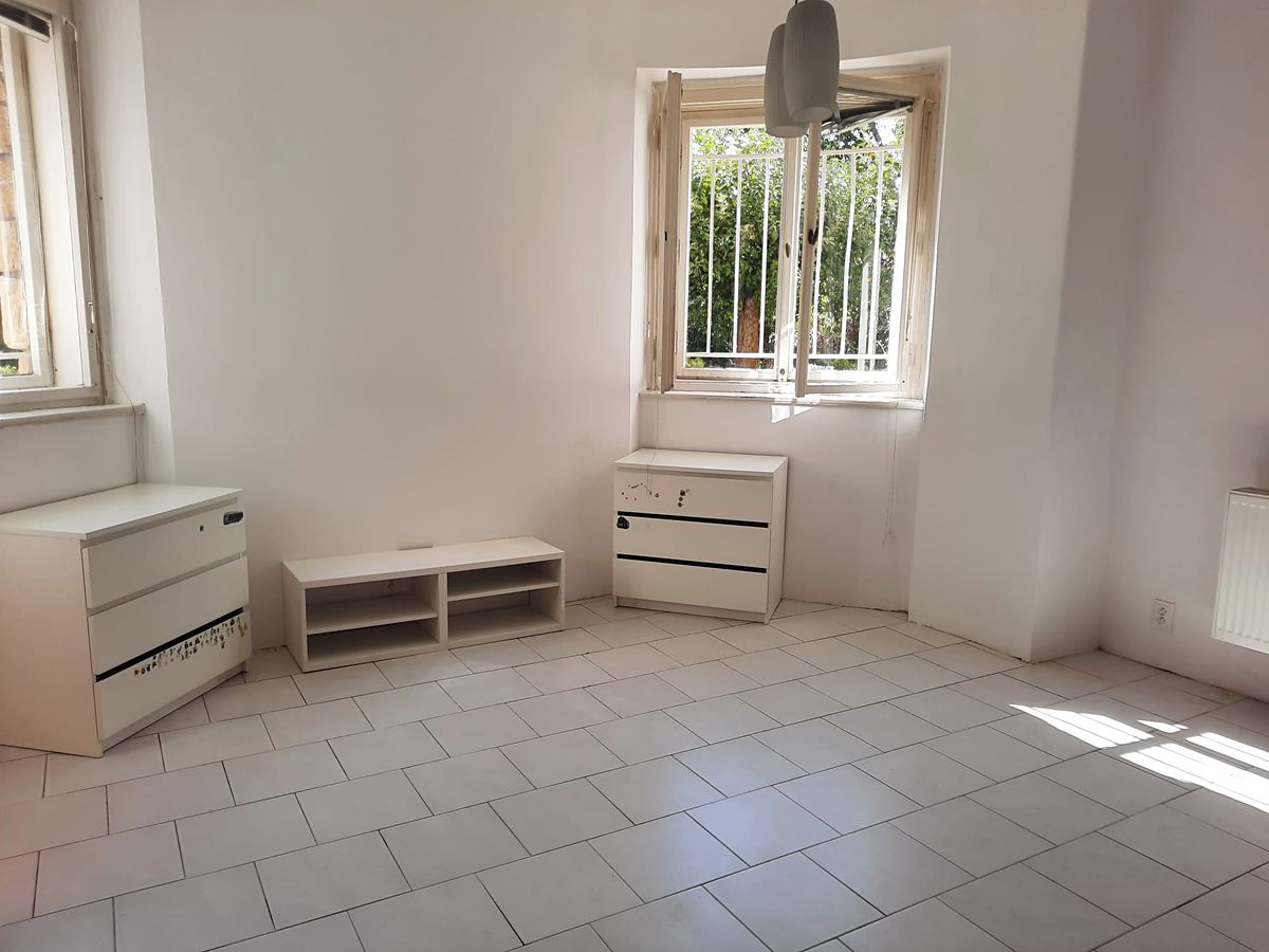 Pronájem bytu 2+1 80 m² – fotografie 4