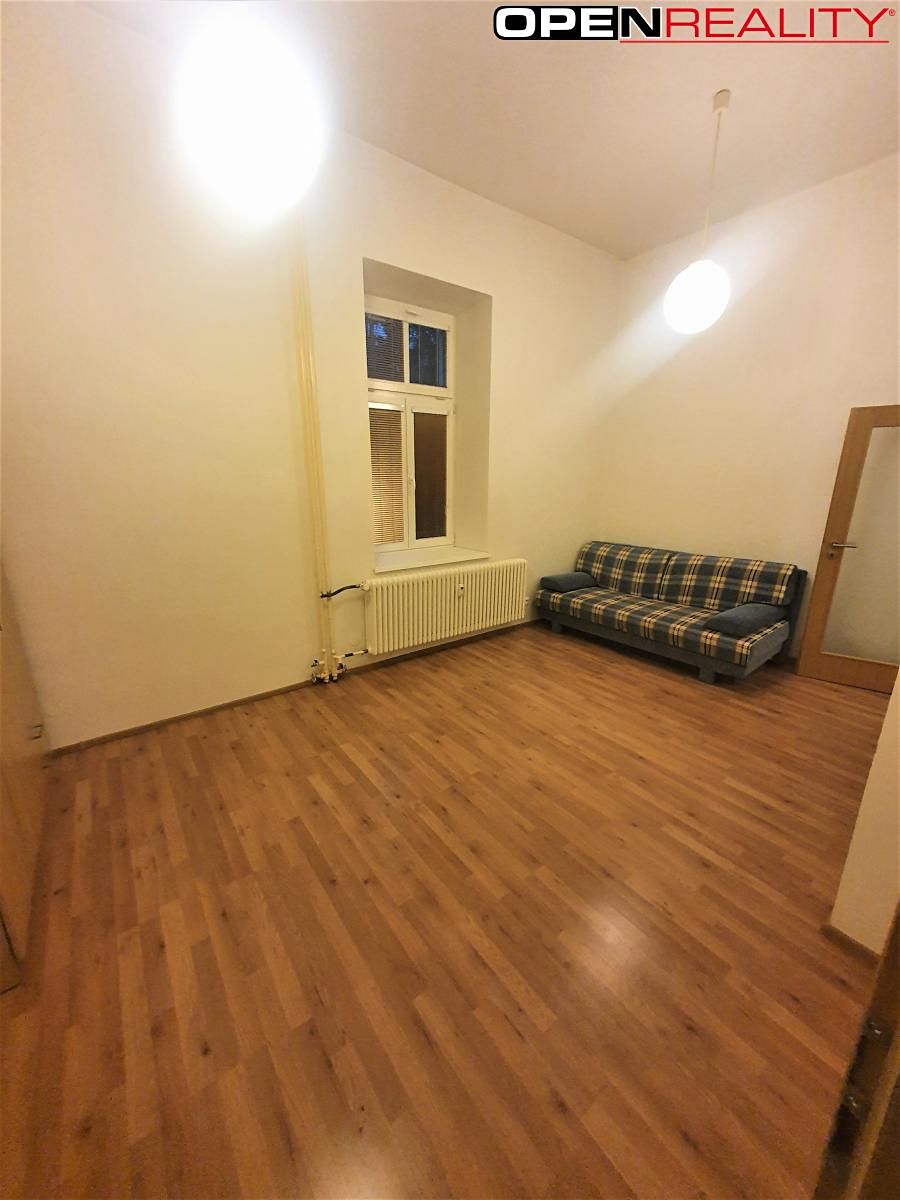 Pronájem bytu 1+1 33 m² – fotografie 4