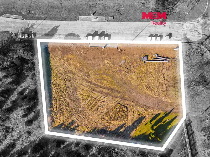 Prodej stavebního pozemku 1276 m², Písek – náhled fotky 1
