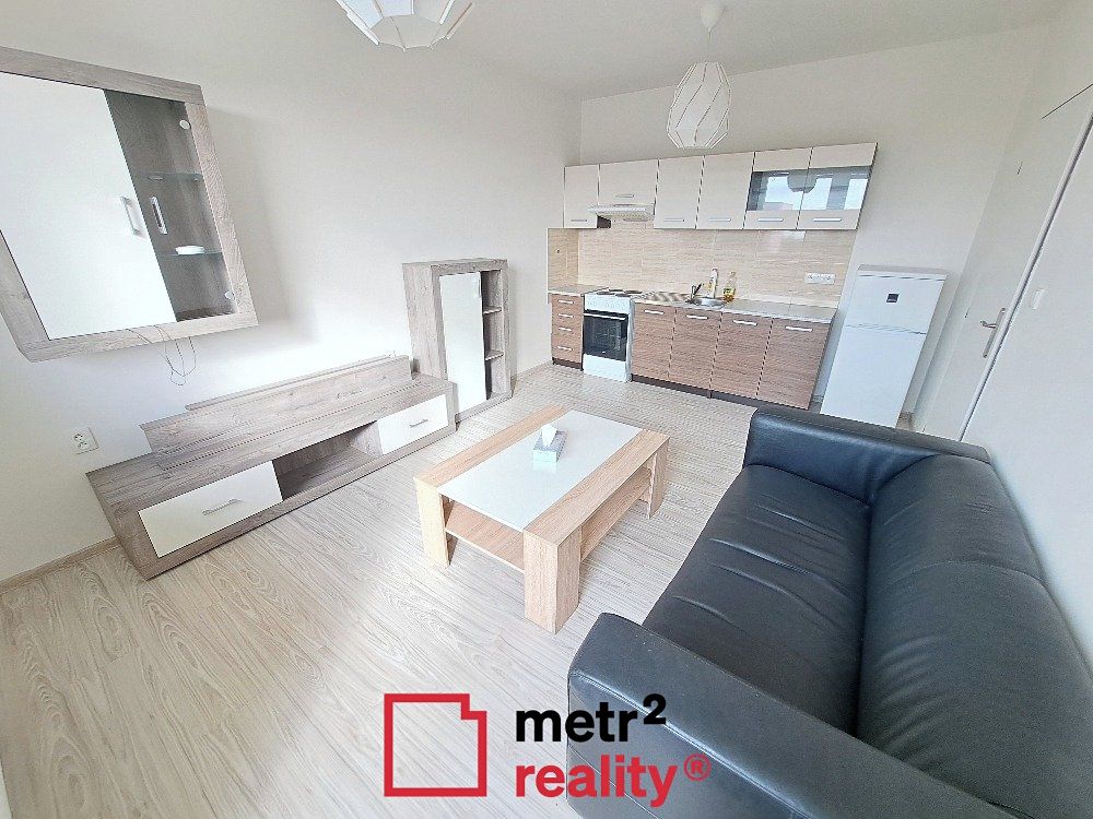 Pronájem bytu 2+kk 33 m² – fotografie 2