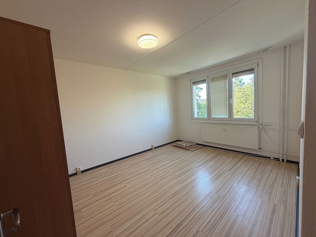 Pronájem bytu 2+kk 42 m² – fotografie 3