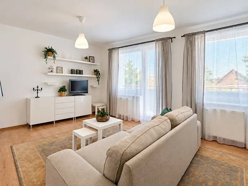 Pronájem bytu 3+1 84 m², Praha – náhled fotky 2