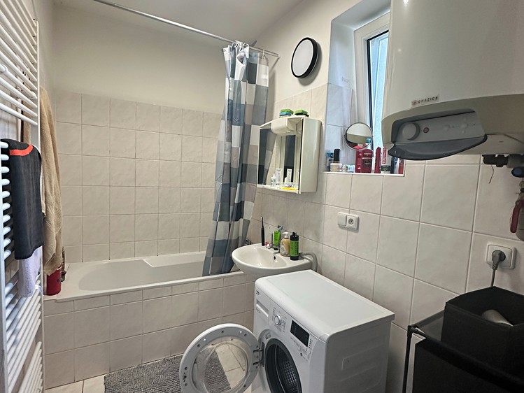 Pronájem bytu 2+kk, 48 m² (10 z 12)