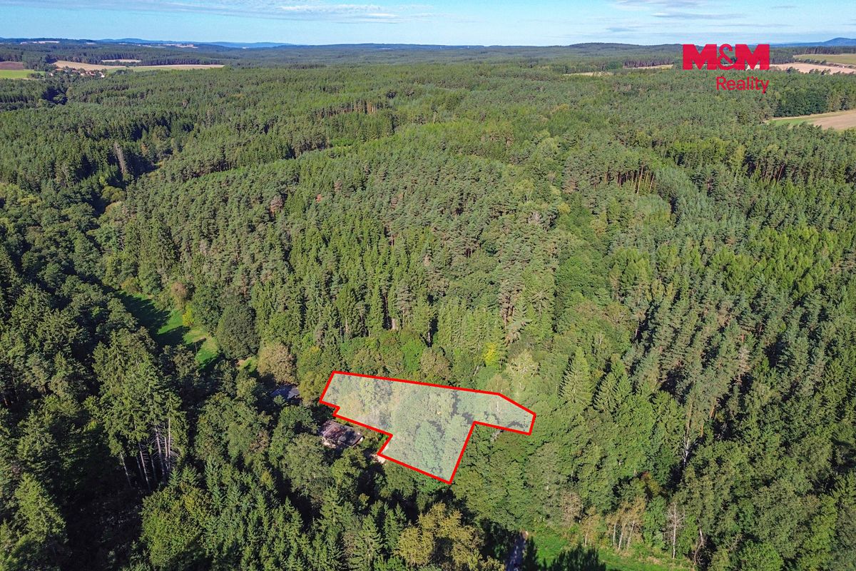 Prodej stavebního pozemku 1051 m² – fotografie 3