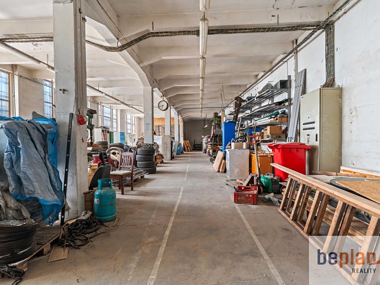 Prodej komerčního prostoru, 7 660 m² (13 z 26)