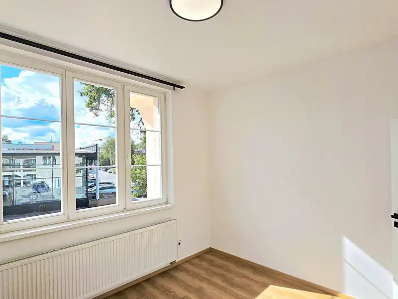 Pronájem bytu 2+kk 38 m², Beroun – náhled fotky 3