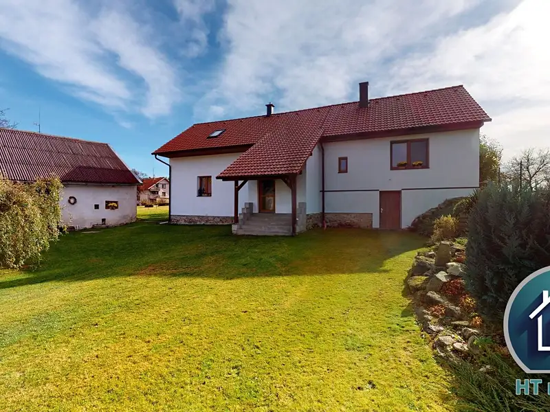 Prodej rodinného domu 190 m², pozemek 2133 m², Kamenná – náhled fotky 3