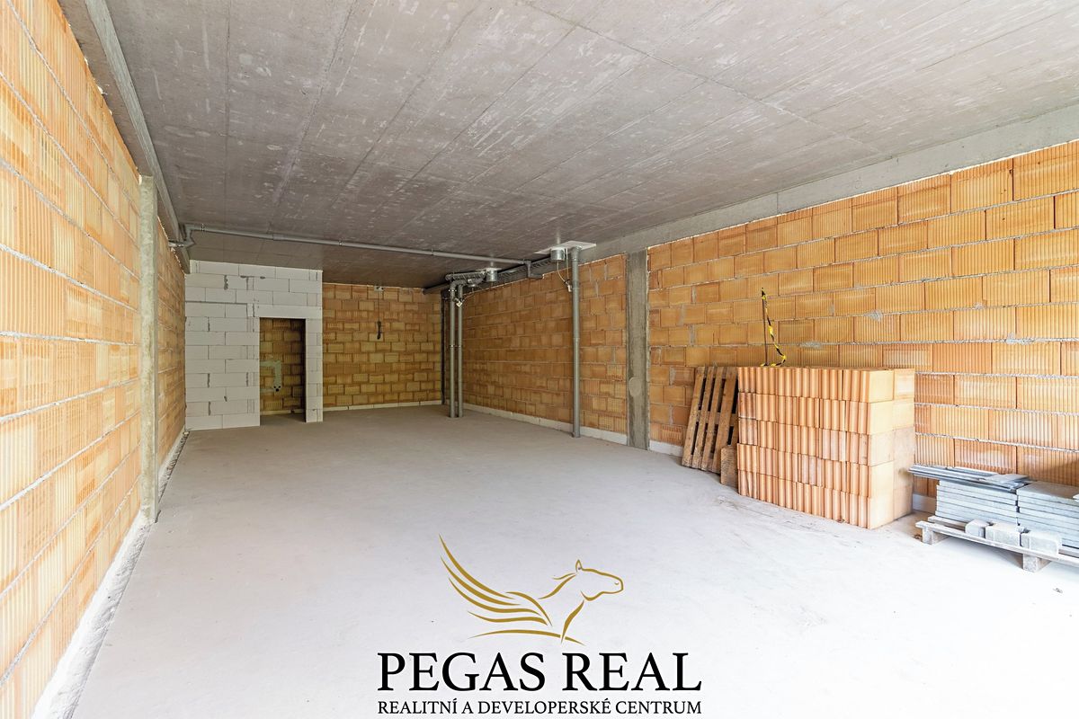 Prodej kanceláře 73 m² – fotografie 3