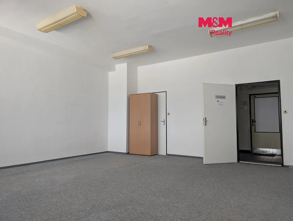 Pronájem výrobní haly, prostoru 38 m²
