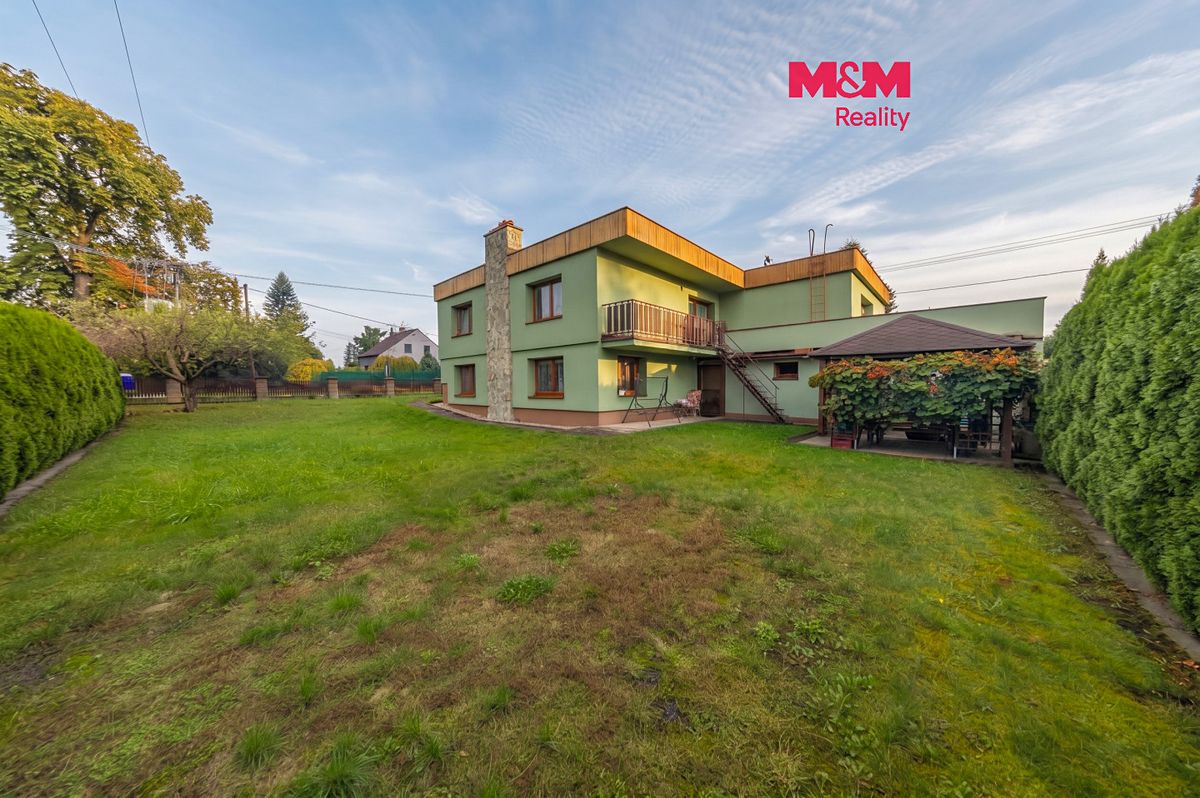 Pronájem rodinného domu 150 m², pozemek 745 m²