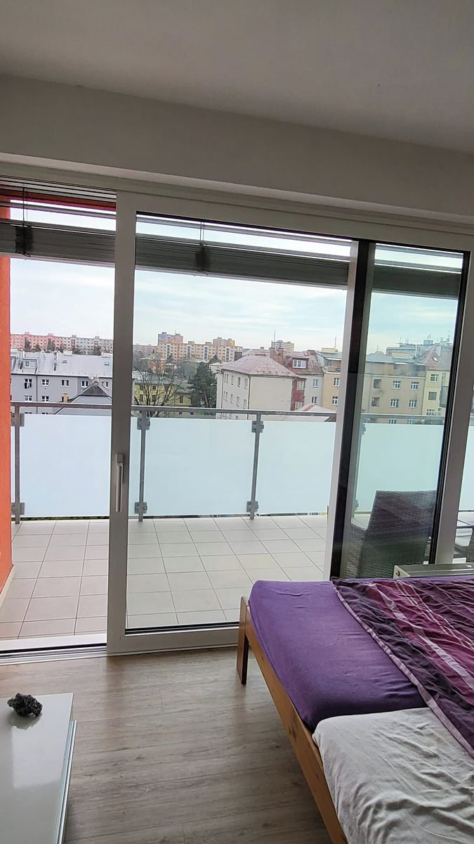 Pronájem bytu 2+kk 59 m² – fotografie 4