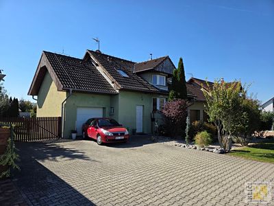 Prodej rodinného domu 140 m², pozemek 824 m²