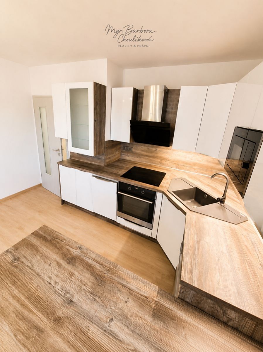 Pronájem bytu 2+kk 44 m² – fotografie 4