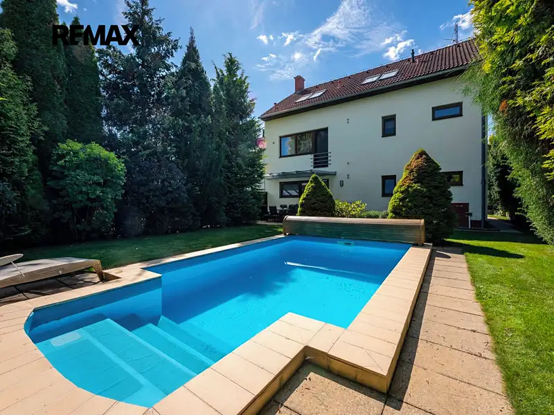 Prodej rodinného domu 255 m², pozemek 671 m², Brno – náhled fotky 1