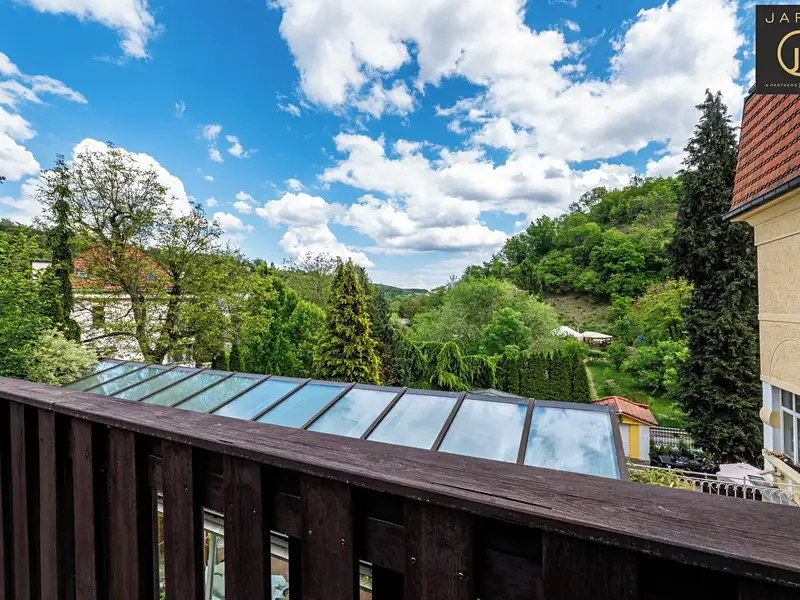 Prodej bytu 4+kk 129 m², Praha – náhled fotky 3