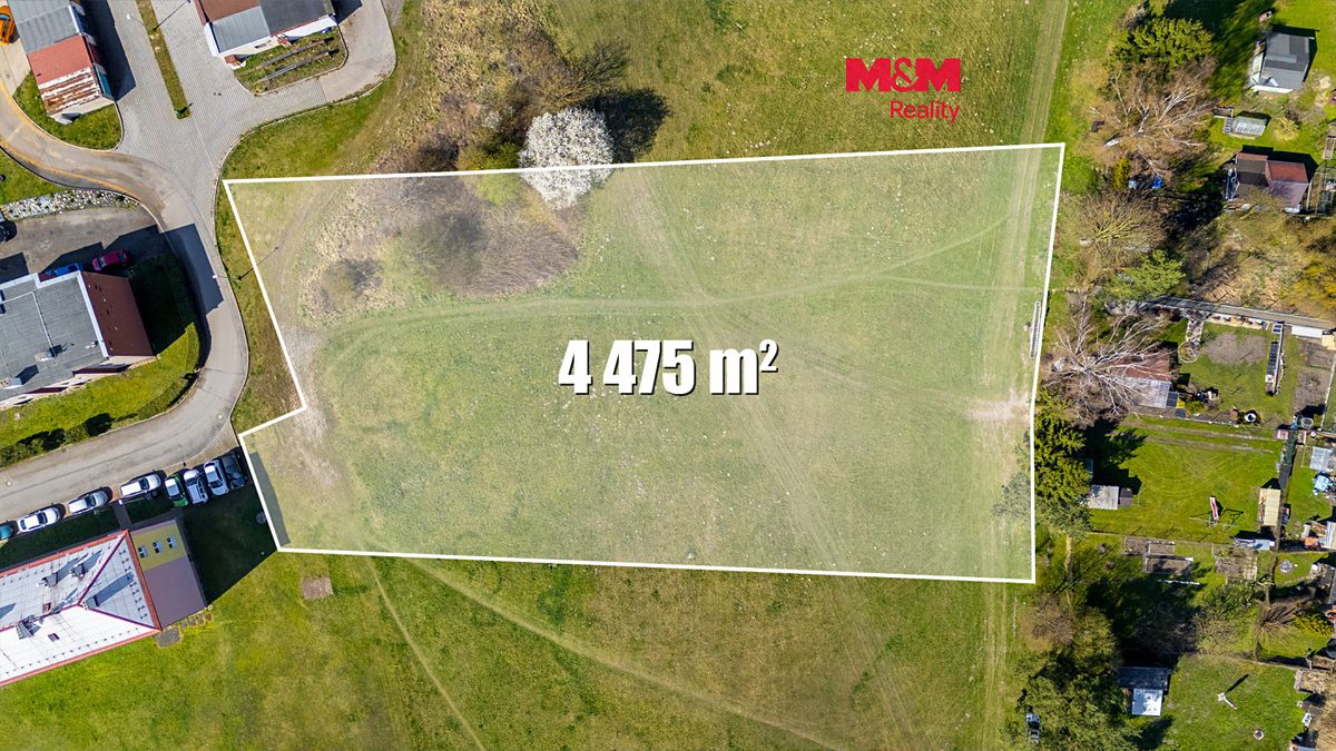Prodej stavebního pozemku 4475 m², Dolní Bousov – fotka 1 z 3
