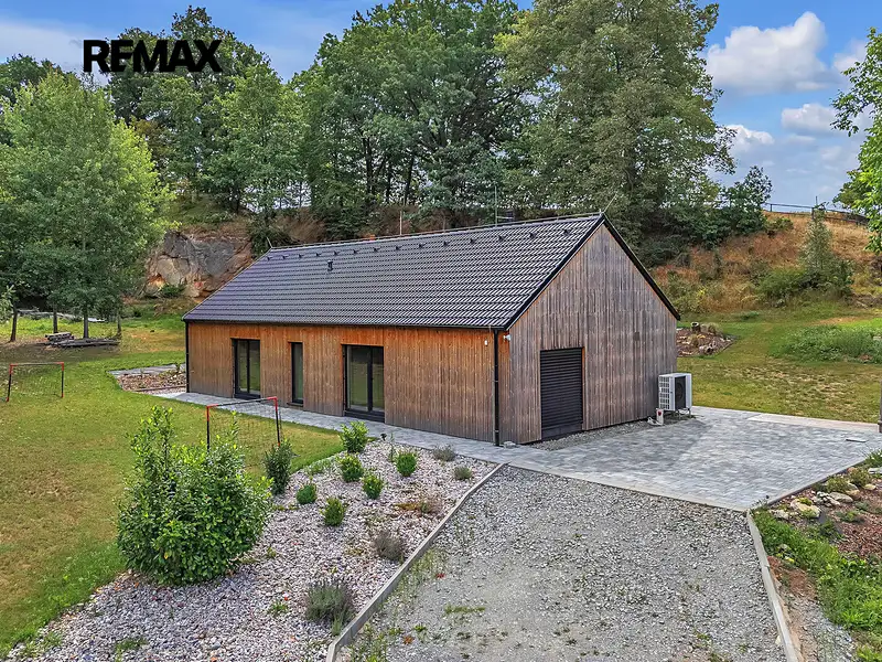 Prodej rodinného domu 114 m², pozemek 3225 m², Chlum – náhled fotky 1