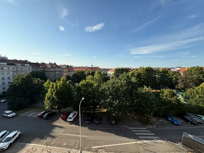 Prodej bytu 2+1 70 m², Praha – náhled fotky 3