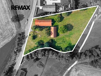 Prodej zemědělské usedlosti 888 m², pozemek 8141 m²