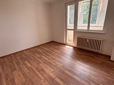 Pronájem bytu 3+1, 62 m² (3 z 6)
