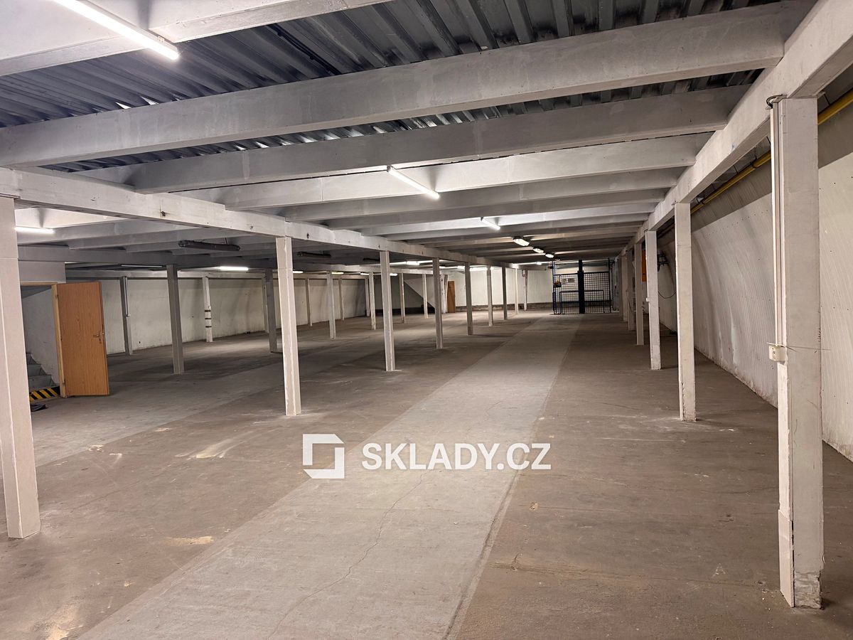 Pronájem skladového prostoru 1529 m² – fotografie 2