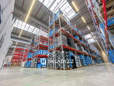 Pronájem skladového prostoru 2500 m²