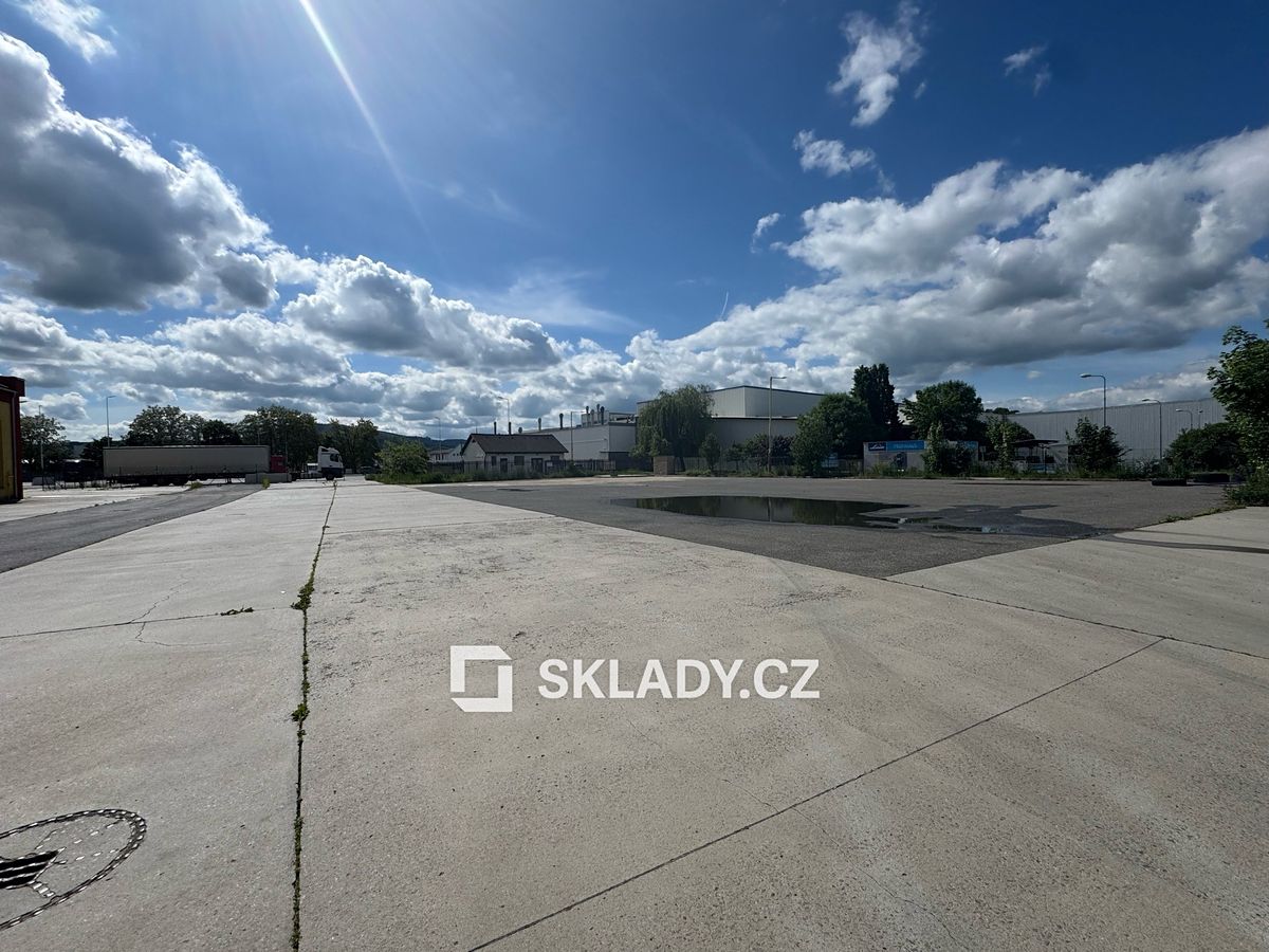 Pronájem komerčního pozemku 3468 m² – fotografie 2