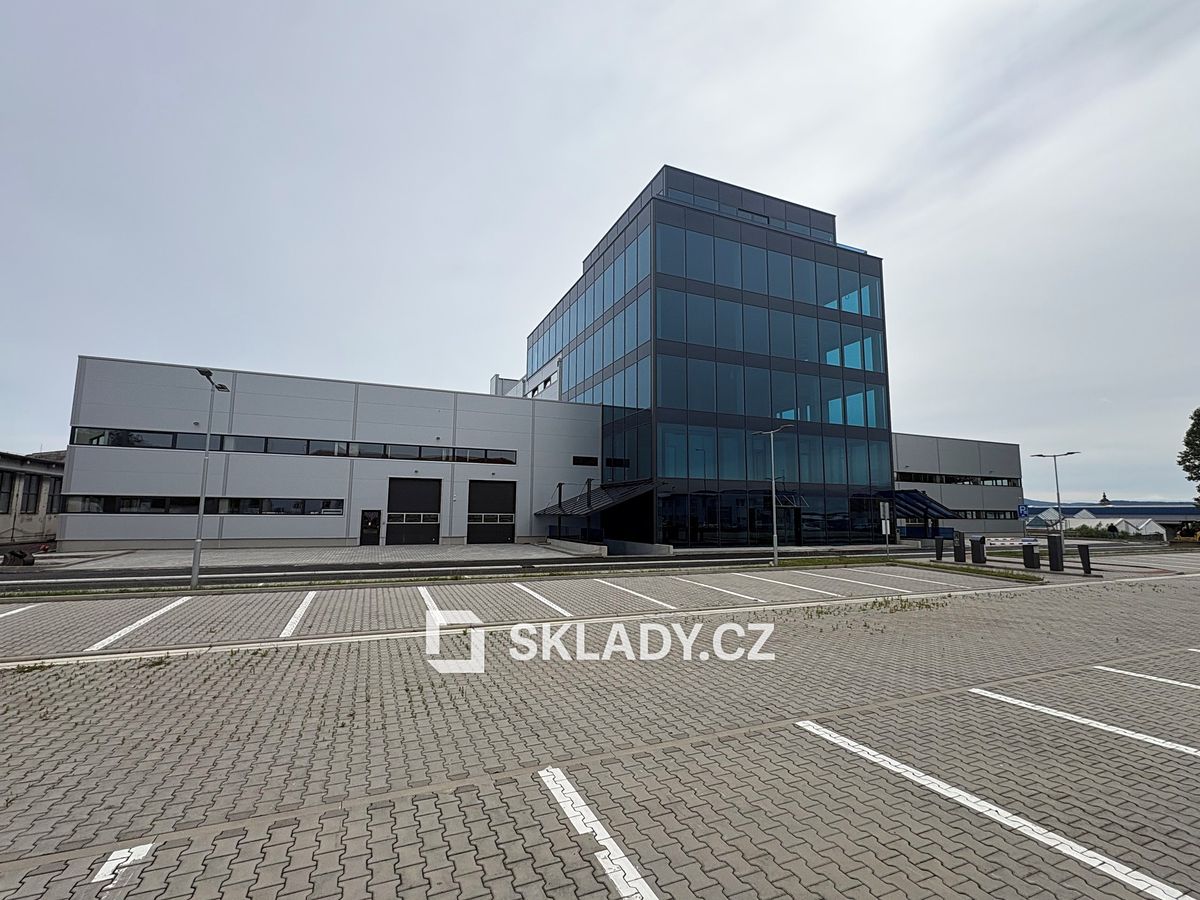 Pronájem skladového prostoru 550 m² – fotografie 3