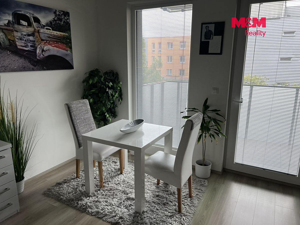 Prodej bytu 1+kk 42 m² – fotografie 2