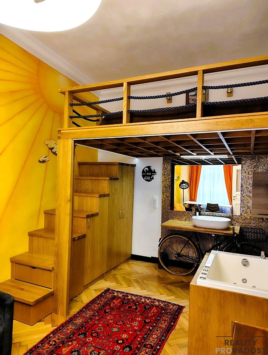 Pronájem bytu 1+1 32 m² – fotografie 2