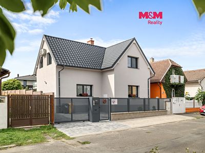 Prodej rodinného domu 190 m², pozemek 573 m²