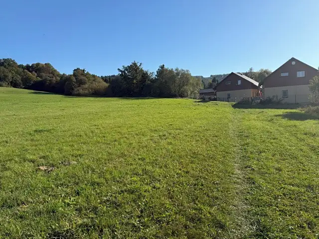 Prodej stavebního pozemku 1100 m², Rožnov pod Radhoštěm – náhled fotky 2