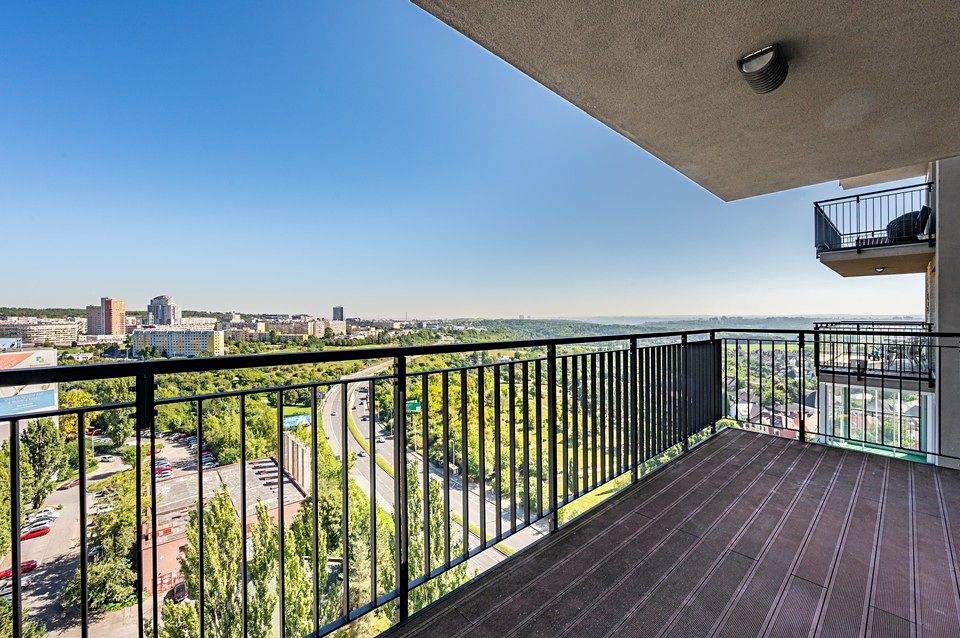 Pronájem bytu 4+kk 104 m² – fotografie 3