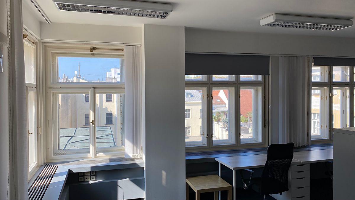 Pronájem kanceláře 48 m² – fotografie 3