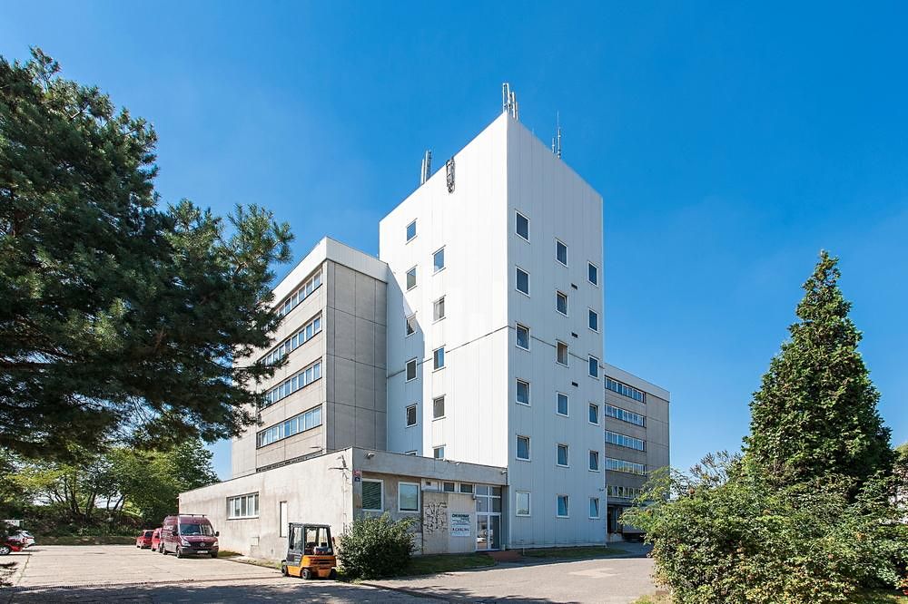 Pronájem skladového prostoru 456 m²