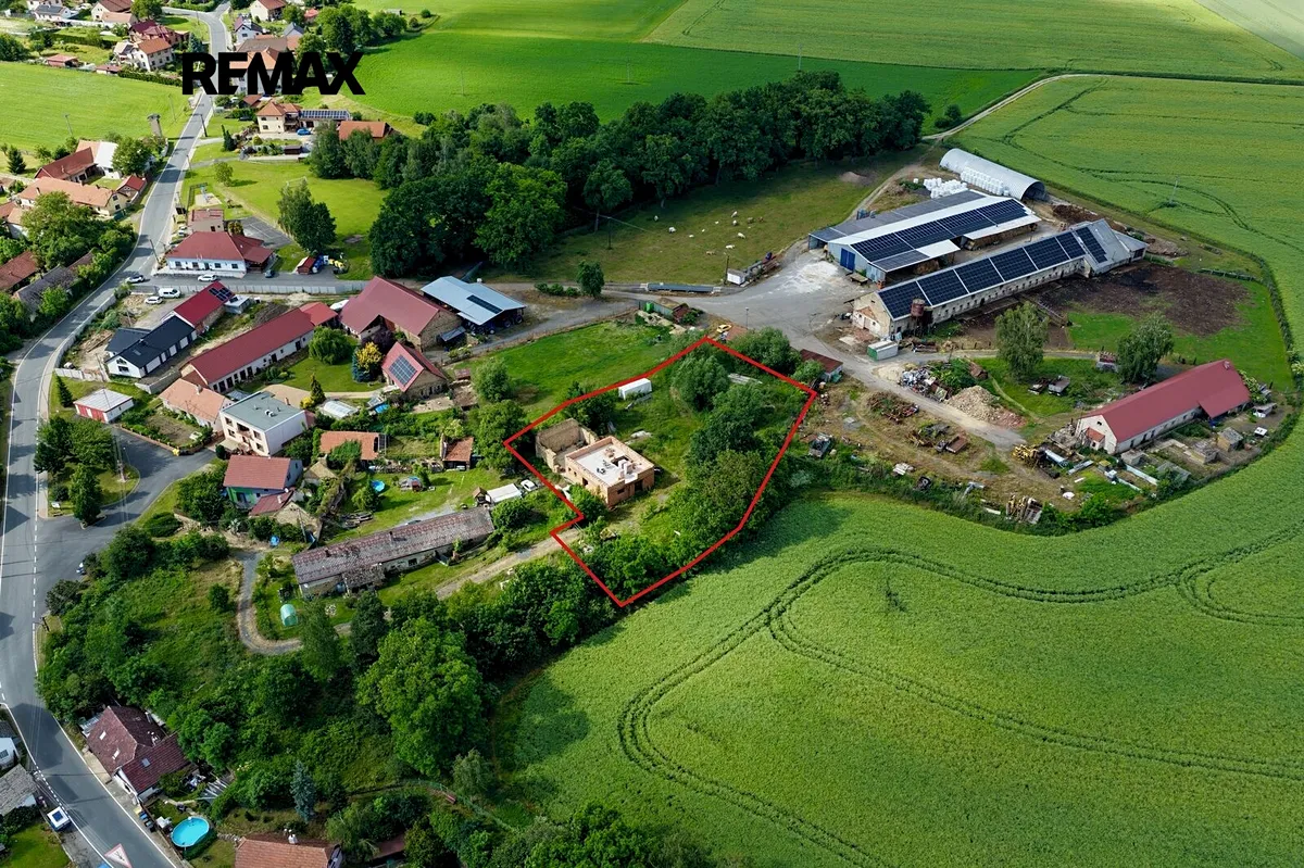 Prodej stavebního pozemku 2688 m²