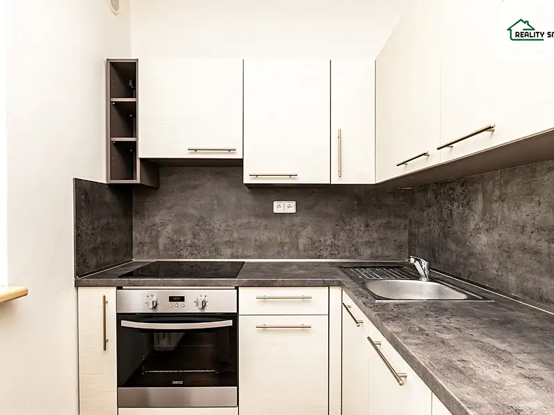 Pronájem bytu 2+1 49 m², Cheb – náhled fotky 2