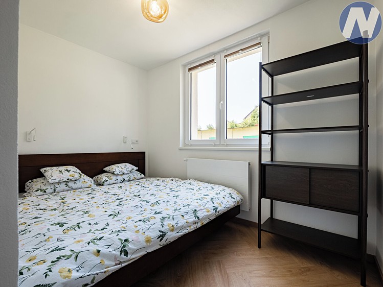 Prodej komerčního prostoru, 34 m² (3 z 16)