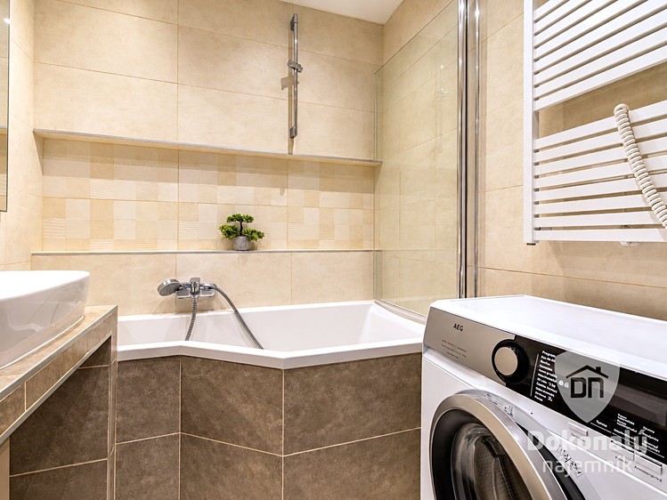 Pronájem bytu 3+kk, 72 m² (13 z 22)