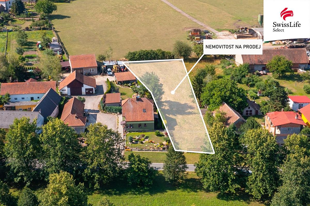 Prodej stavebního pozemku 1400 m² – fotografie 3
