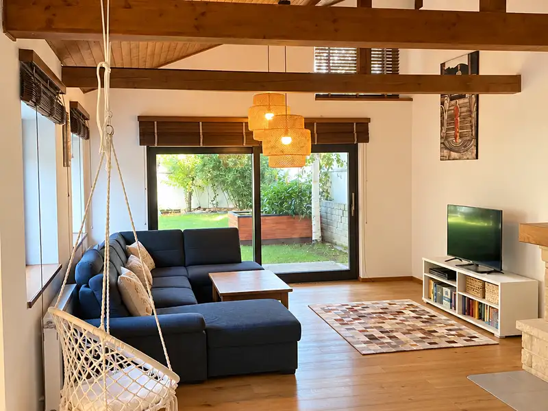 Pronájem rodinného domu 171 m², pozemek 457 m², Praha – náhled fotky 2